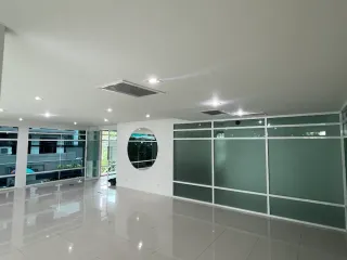 Büro zur Miete in Watthana, Bangkok