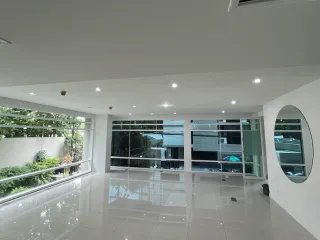 Büro zur Miete in Watthana, Bangkok