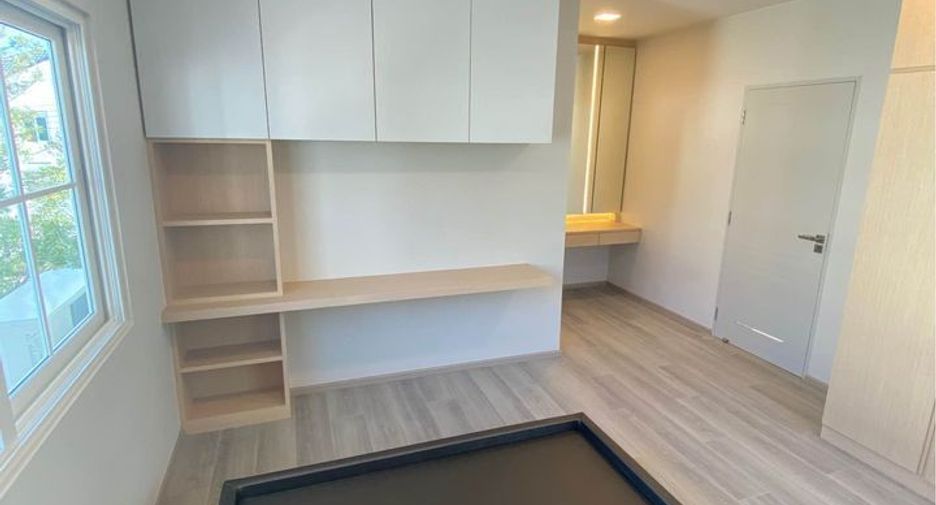 Haus zur Miete mit 3 Zimmer in Bang Phli, Samut Prakan