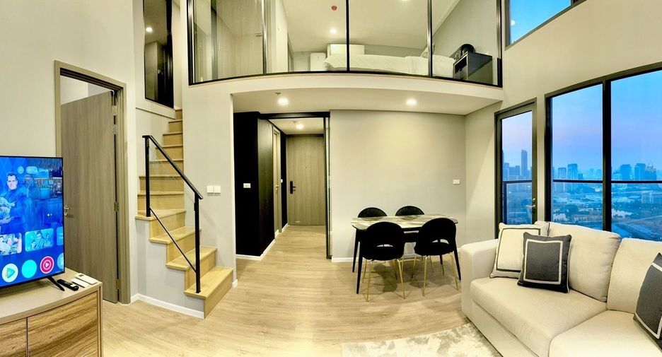 For rent 3 bedrooms condo in Huai Khwang, Bangkok