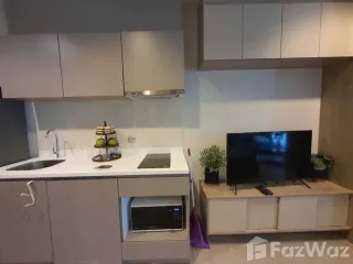 Аренда студия кондо в Хуаи Кхщанг, Бангкок