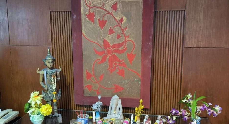 Wohnung zur Miete mit 3 Zimmer in Khlong Toei, Bangkok