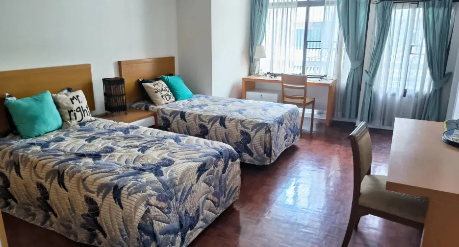 Wohnung zur Miete mit 3 Zimmer in Khlong Toei, Bangkok