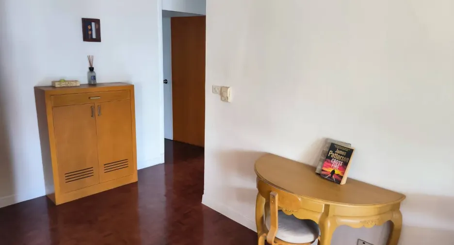 Wohnung zur Miete mit 3 Zimmer in Khlong Toei, Bangkok