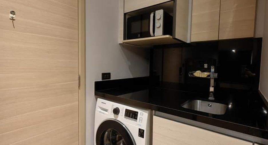 For rent studio condo in Khlong Toei, Bangkok