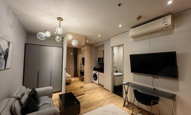 Wohnung zur Miete mit Studio in Khlong Toei, Bangkok