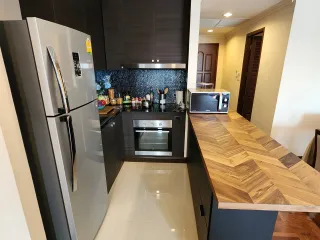 Apartment zur Miete mit 2 Zimmer in Pathum Wan, Bangkok