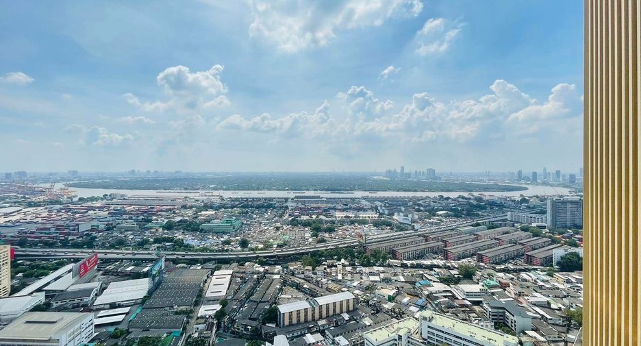 For rent 2 bedrooms condo in Khlong Toei, Bangkok