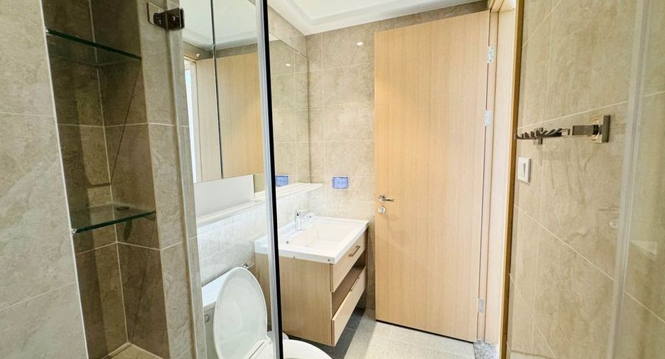 For rent 1 Beds condo in Yan Nawa, Bangkok