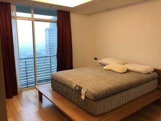 For rent 2 bedrooms condo in Phaya Thai, Bangkok