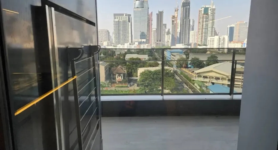 For rent 1 bed condo in Khlong Toei, Bangkok