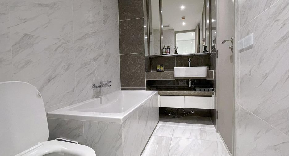 Condo en alquiler de 2 habitaciones en Khlong Toei, Bangkok