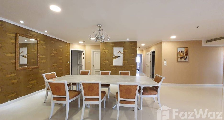 Condo en alquiler de 3 habitaciones en Watthana, Bangkok