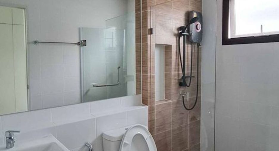 For rent 3 bedrooms house in Bang Phli, Samut Prakan