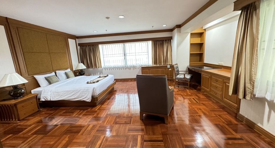 Apartamento en alquiler de 3 habitaciones en Watthana, Bangkok