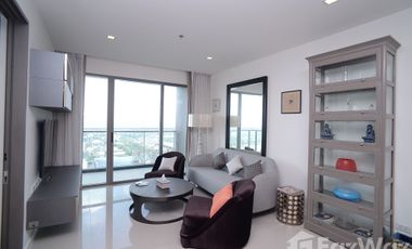 À louer 2 chambres condo à Yan Nawa, Bangkok