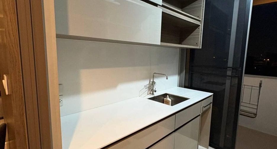 For rent 1 bed condo in Bang Rak, Bangkok