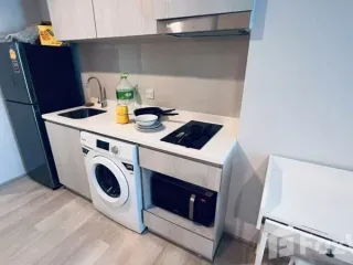 For rent studio condo in Pathum Wan, Bangkok
