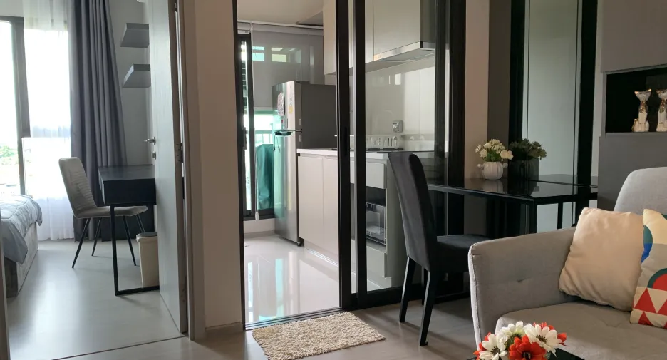 For rent 1 bed condo in Phra Khanong, Bangkok
