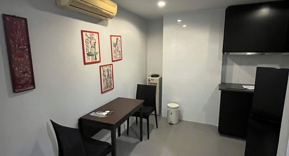For rent 1 bed condo in Watthana, Bangkok