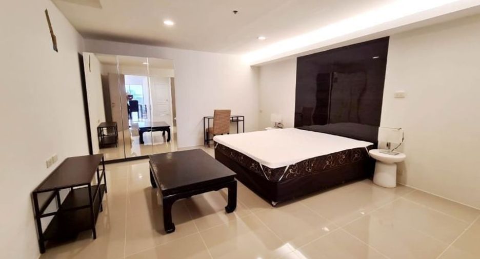 Condo en alquiler de 2 habitaciones en Khlong Toei, Bangkok