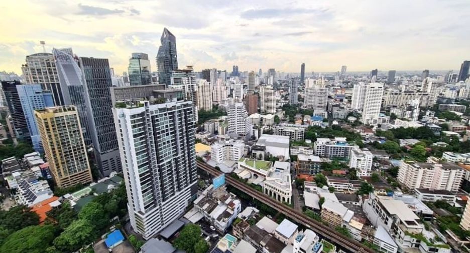 Condo en alquiler de 2 habitaciones en Khlong Toei, Bangkok