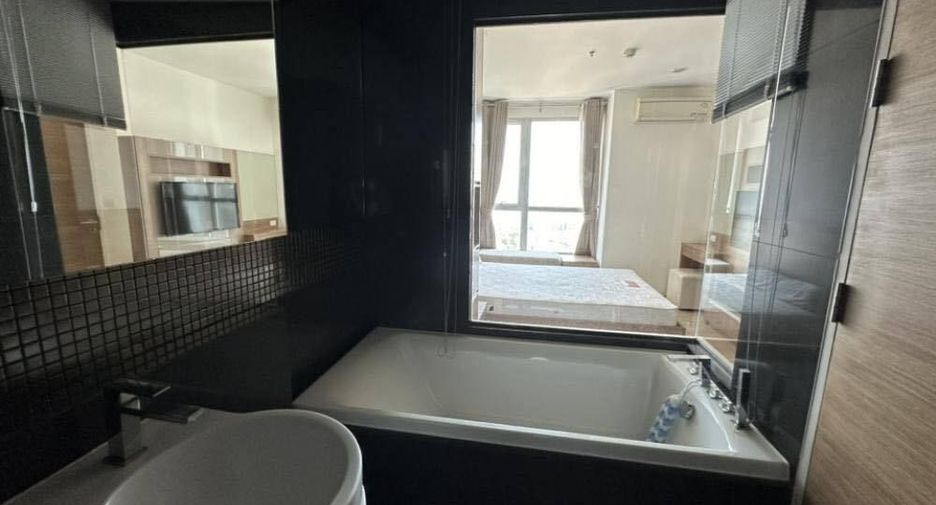 Condo en alquiler de 1 habitaciones en Phra Khanong, Bangkok
