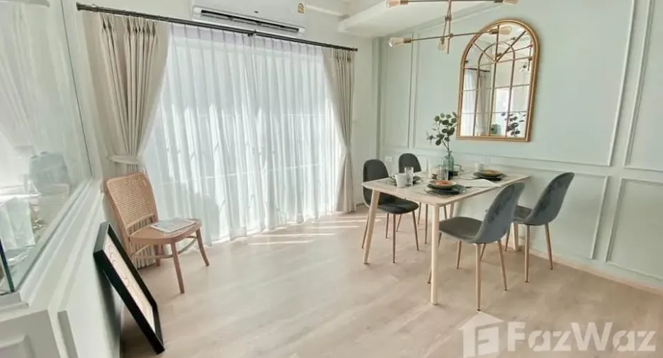 For rent 3 bedrooms townhouse in Bang Phli, Samut Prakan