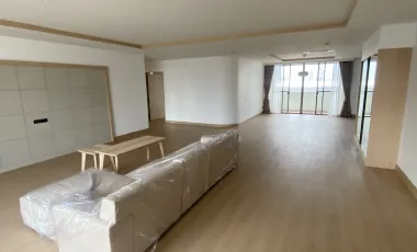 À louer 3 chambres appartement à Watthana, Bangkok