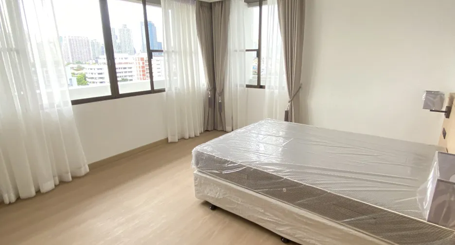 À louer 3 chambres appartement à Watthana, Bangkok