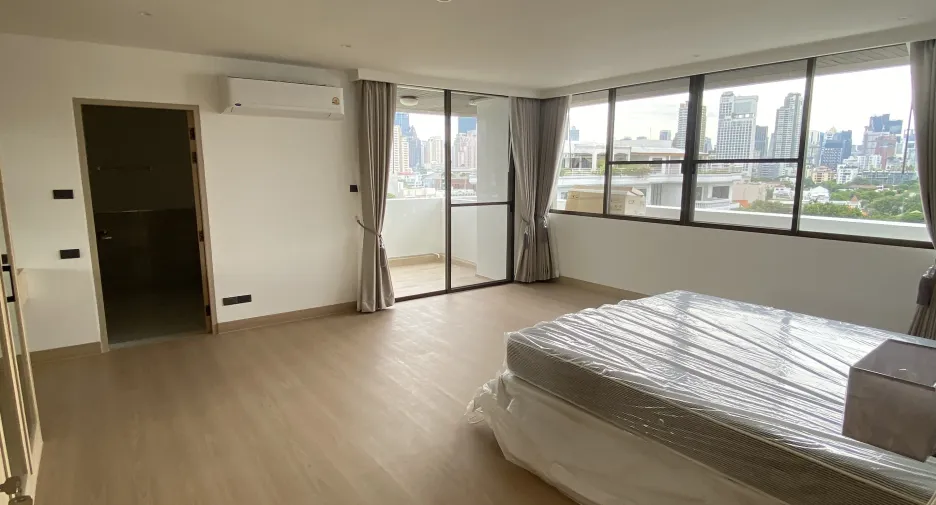 À louer 3 chambres appartement à Watthana, Bangkok