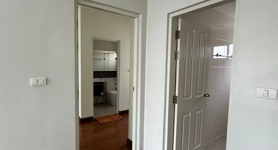 For rent 3 bedrooms house in Mueang Samut Prakan, Samut Prakan