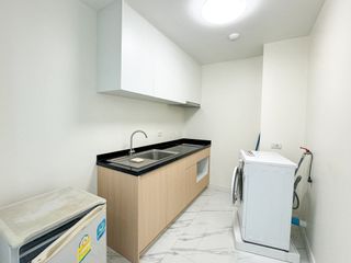 Wohnung zur Miete mit 1 Zimmer in Khlong San, Bangkok