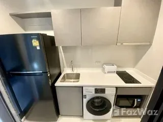 For rent 2 bedrooms condo in Huai Khwang, Bangkok