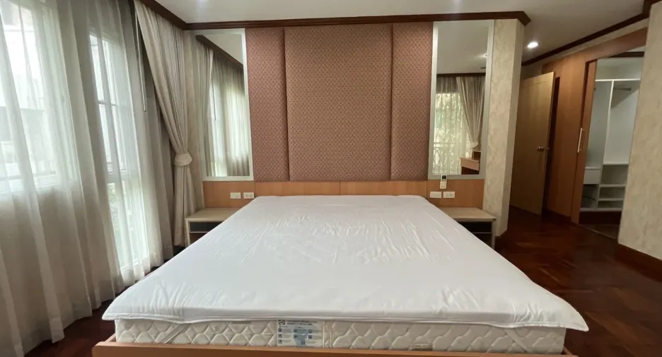 Apartamento en alquiler de 2 habitaciones en Watthana, Bangkok