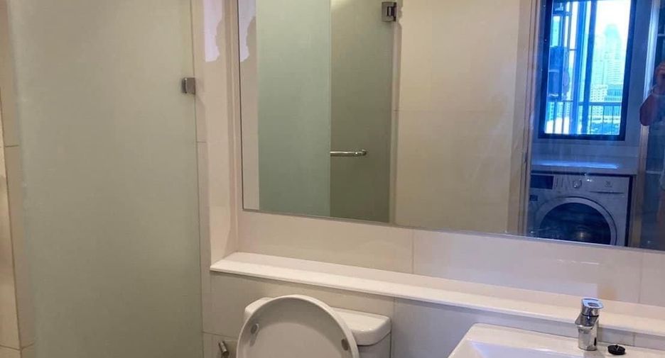 For rent 1 bed condo in Pathum Wan, Bangkok