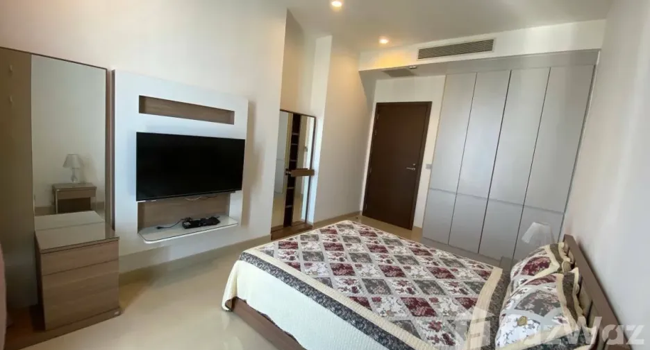 Condo en alquiler de 3 habitaciones en Watthana, Bangkok