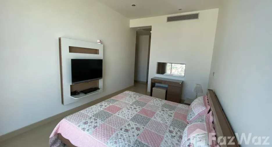 Condo en alquiler de 3 habitaciones en Watthana, Bangkok