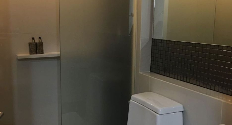 For rent 2 ベッドルーム condo in Phra Khanong, Bangkok