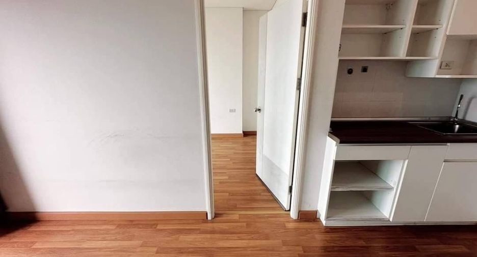 For rent 1 bed condo in Yan Nawa, Bangkok