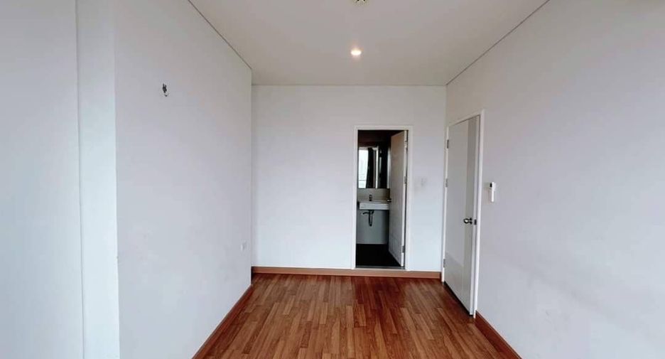 For rent 1 bed condo in Yan Nawa, Bangkok