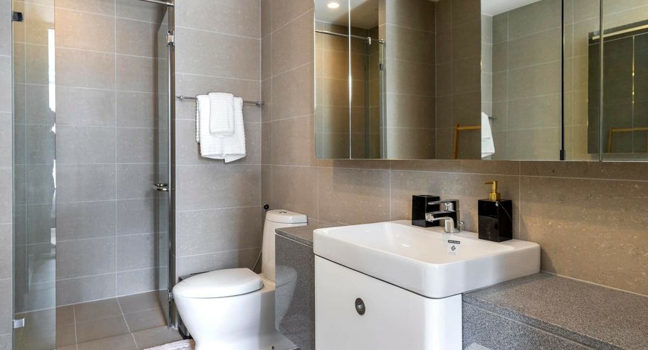 For rent 1 bed condo in Pathum Wan, Bangkok