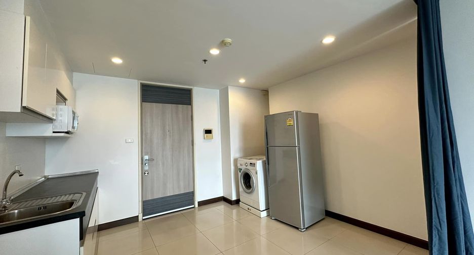 For rent 1 bed condo in Ratchathewi, Bangkok