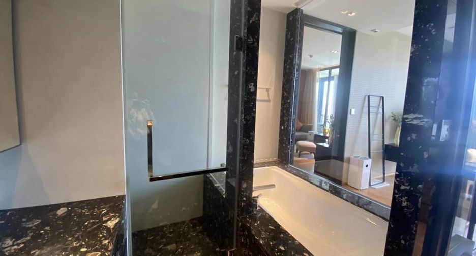 For rent 1 bed condo in Khlong Toei, Bangkok