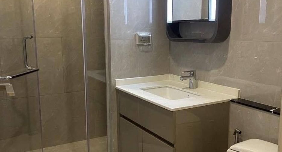 For rent 1 bed condo in Huai Khwang, Bangkok