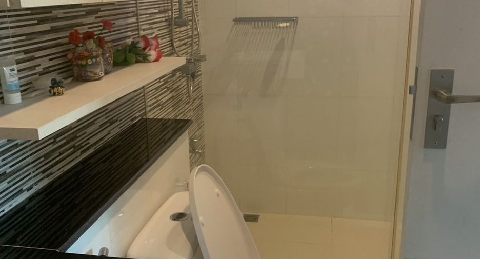 For rent 4 bedrooms house in Lat Krabang, Bangkok