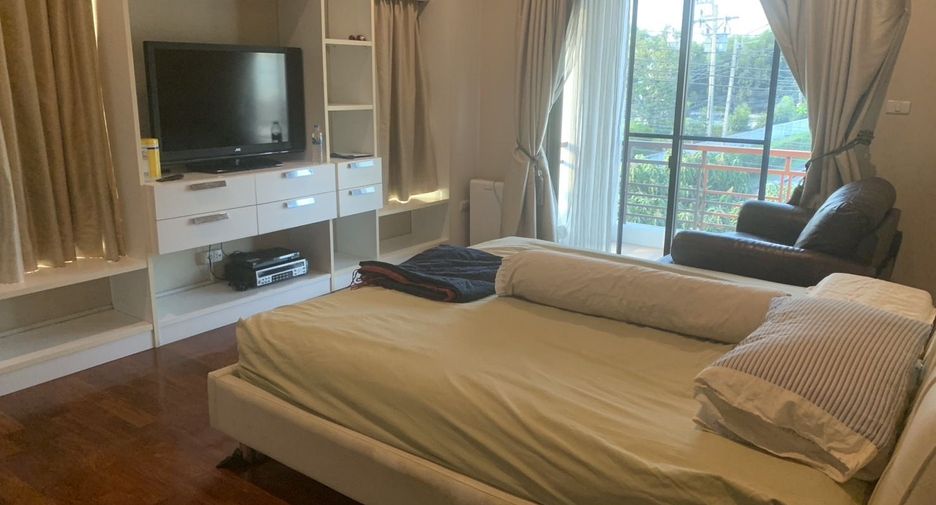 For rent 4 bedrooms house in Lat Krabang, Bangkok