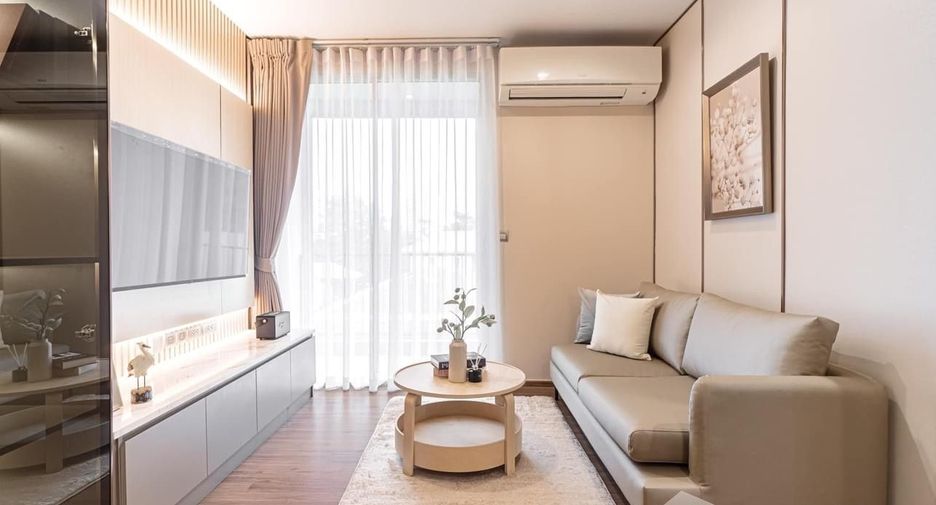 For rent 2 bedrooms condo in Watthana, Bangkok
