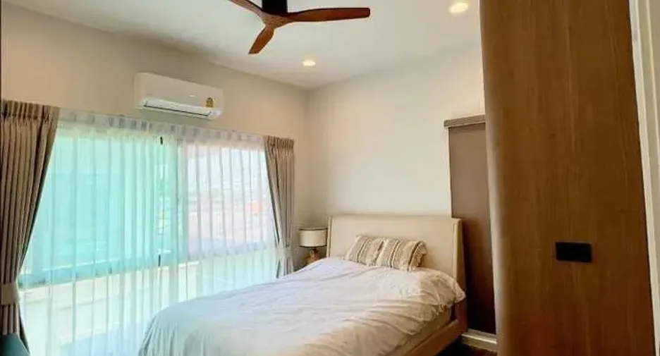 Haus zur Miete mit 4 Zimmer in Bang Kapi, Bangkok