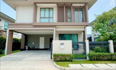 Haus zur Miete mit 4 Zimmer in Bang Kapi, Bangkok